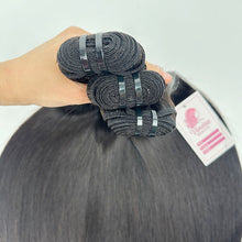 Load image into Gallery viewer, Venora Beauty Straight Hair Weaves Hair Bundle 100% Human Hair Brazilian Hair Extensions Hair wigs 18 Inch
